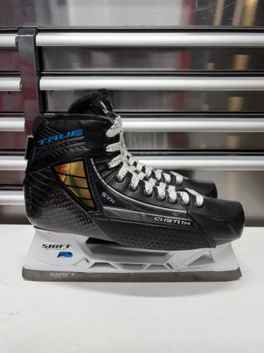 True SVH Two Piece Custom Pro Goalie Skate Size 9 Regular Width (Used) NHL Pro Stock