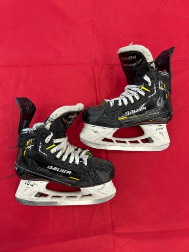 Junior Bauer Supreme M5 Pro Hockey Skates | Size 2