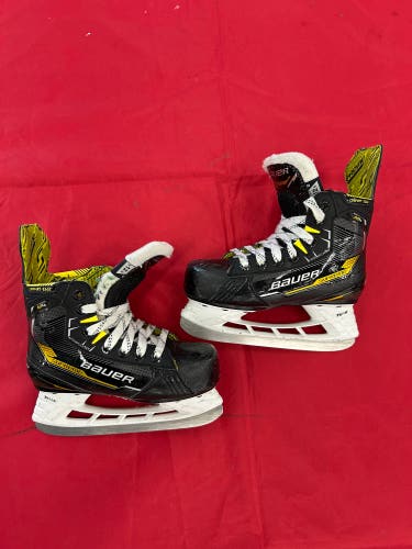 Youth Bauer Supreme M4 Hockey Skates | Size Y12.5