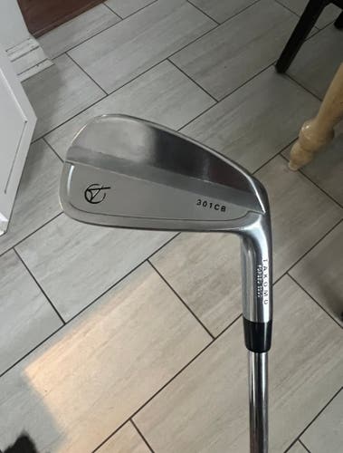 Men's 2022 301 CB Right Handed Iron Set Stiff Flex (Used)