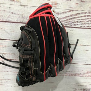 Black Wilson Flash RH Softball Glove 11.5" (Used)