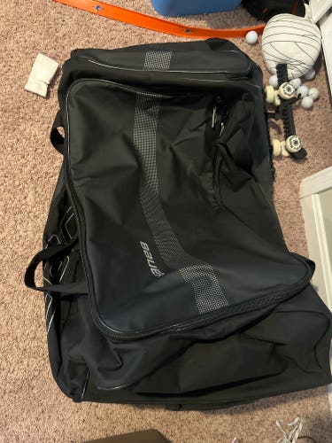 Bauer wheeled Goalie Bag (Used)