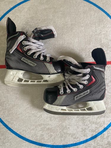 Bauer Vapor X30 Hockey Skates Size 13 (Used)