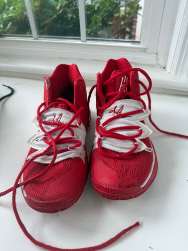 Men's Size M 8.0 (W 9.0) Nike Kyrie 5 Shoes (Used)