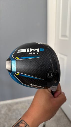 Men's TaylorMade SIM2 Max Right Handed Driver 10.5 Loft (Used)
