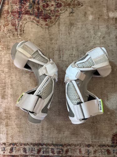 Small Youth STX Cell VI Arm Pads (Used)