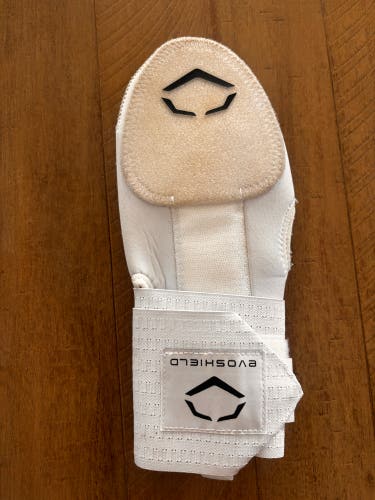 White Junior EvoShield Sliding Mitt (Used)
