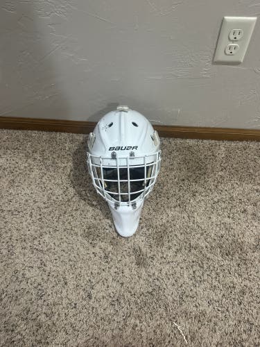 Senior Medium Bauer Profile 960 Goalie Mask (Used)