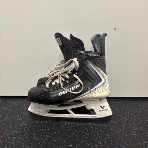 2025 Bauer Vapor Flylite Hockey Skates Pro Stock 8.5 (Used)