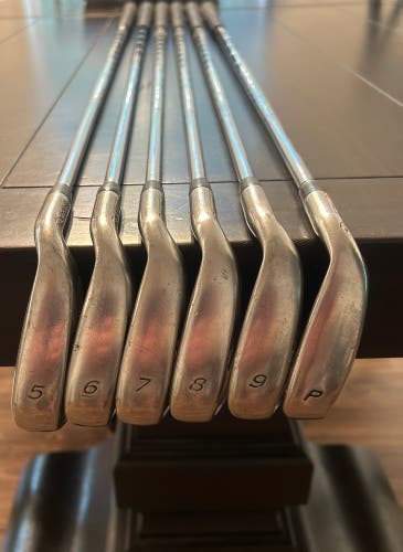 RH Taylormade RAC OS Iron Set (read description)