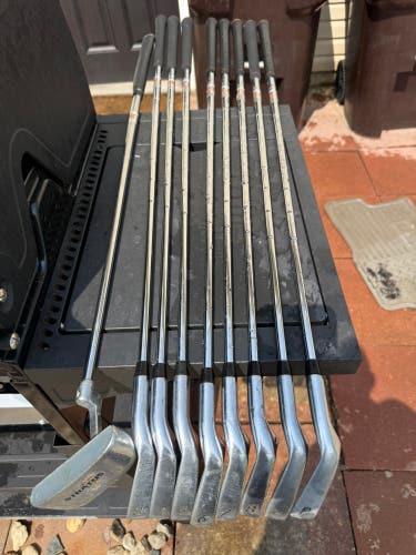Men's Right Handed Clubs (Full Set) Regular Flex 12 Pieces (Used)