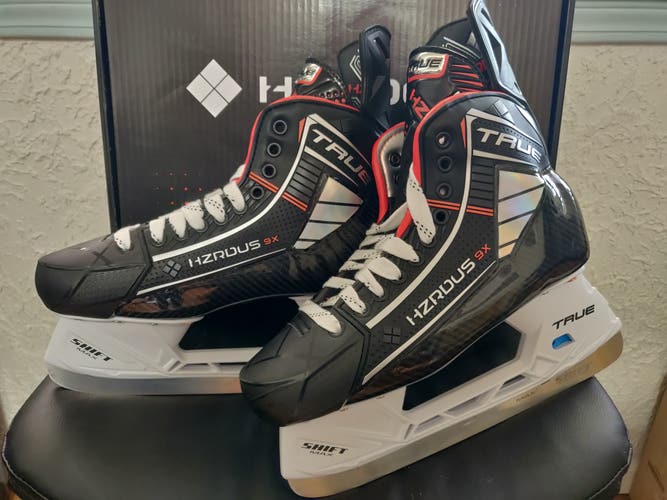 True HZRDUS 9x Hockey Skates Regular Width 9 (Used)