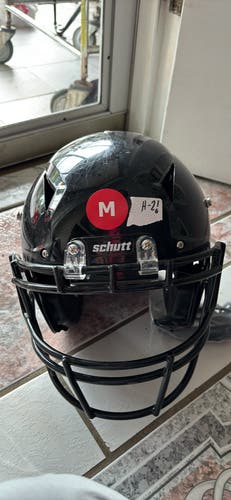 Youth Medium Schutt Vengeance A11 Helmet (New)