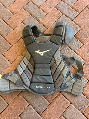 Gray Adult Mizuno Samurai Catcher's Chest Protector