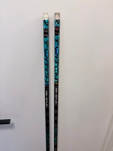 Junior Bauer Twitch Right Handed Hockey Stick P28 40 Flex (Used)