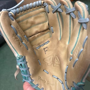 44 Pro Signature Series RH Baseball Glove 11.5" (Used)