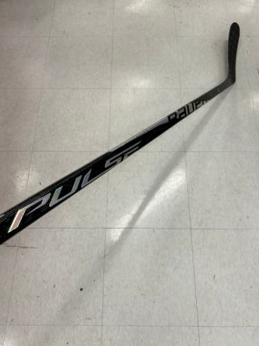 Intermediate Bauer Pulse Hockey Stick | LH P29