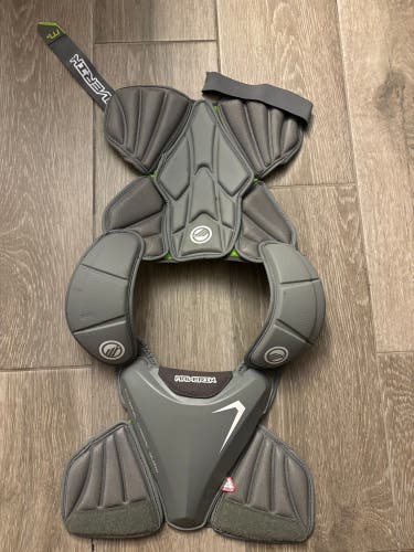 Large Adult Maverik MX Shoulder Pads (Used)