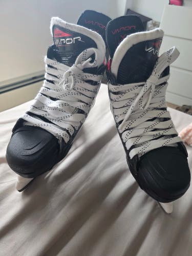 Black/Gray Bauer Vapor 3X Hockey Skates Wide Width (New)
