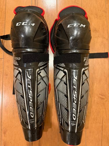 CCM JetSpeed FT350 Senior Hockey Shin Guards - 17" / 43cm (Used)
