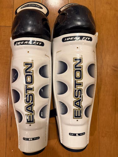 Vintage Easton Octane Ideal Fit Senior Hockey Shin Guards - 16" / 41cm (Used)