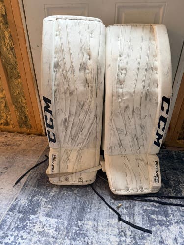 33" CCM Premier R1.9 Goalie Leg Pads (Used)