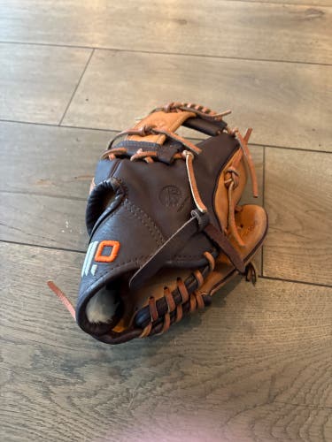 Nokona Alpha S100 RH Baseball Glove 10.5" (Used)