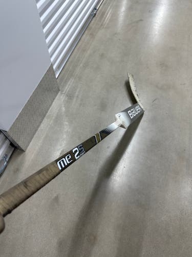 Senior Bauer Supreme 2S Pro Regular Goalie Stick 27" Paddle Pro Stock (Used)