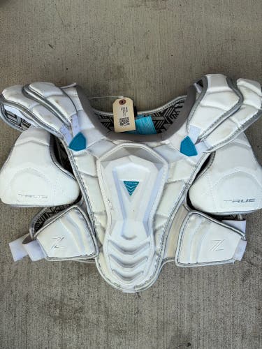 True Zerolyte Adult Large Shoulder Pads
