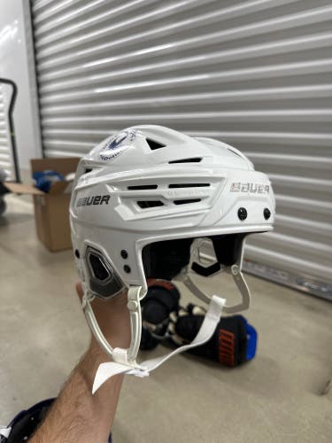 Medium Bauer Re-Akt 150 Helmet Pro Stock (Used)