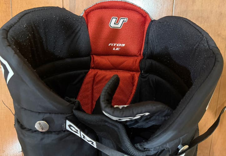CCM U+ Fit03 LE Senior Hockey Pants - Black - Size Small (28"-32" Waist) (Used)