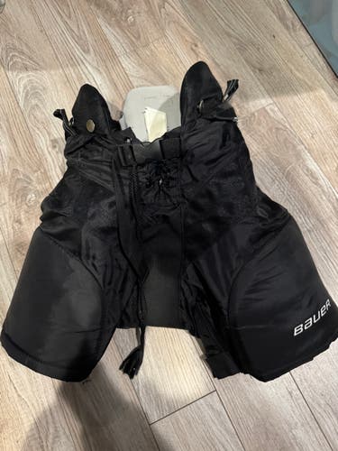 Youth Medium Bauer Supreme One35 Hockey Pants (Used)
