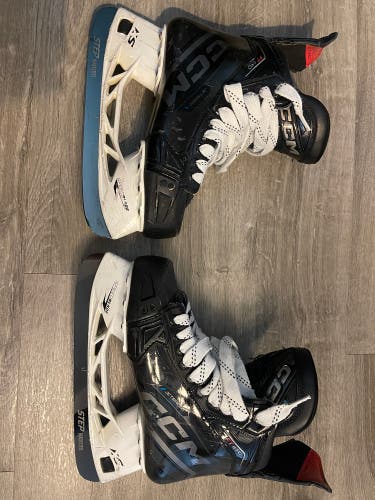 2023 CCM JetSpeed FT690 Hockey Skates Regular Width 6 (Used)