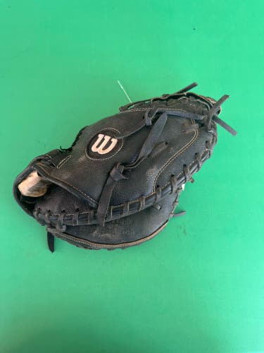 Wilson A550 RH Catcher's Baseball Glove 31.5" (Used)