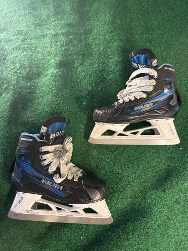 Junior Bauer GSX Hockey Goalie Skates (Extra Wide) Size 2 (Used)