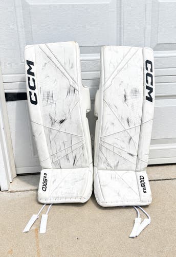 32" + 1 CCM Axis 2.9 intermediate Goalie Leg Pads (Used)