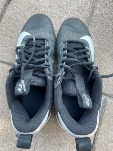 Men's Size M 7.5 (W 8.5) Nike ALPHA (Used)