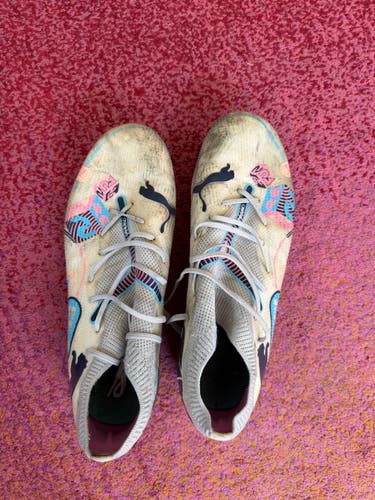 Unisex Size M 9.0 (W 10.0) Puma Future 7 Ultimate Cleats (Used)