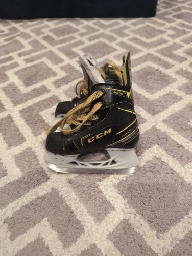 Black/Yellow CCM Super Tacks 9350 Hockey Skates