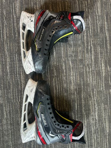 2019 Bauer Vapor 2X Pro Hockey Skates Regular Width 5.5 (Used)