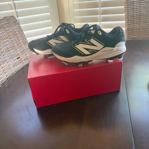 Black Men's Size M 8.0 (W 9.0) New Balance 3000V2 Low Top Molded Cleats (Used)