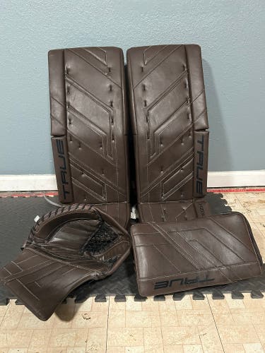 Medium True HZRDUS Px4 Goalie Leg Pads Pro Stock (Used)