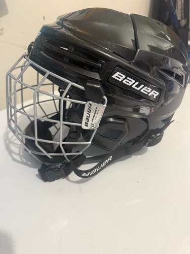 Small Bauer Prodigy Helmet (Used)