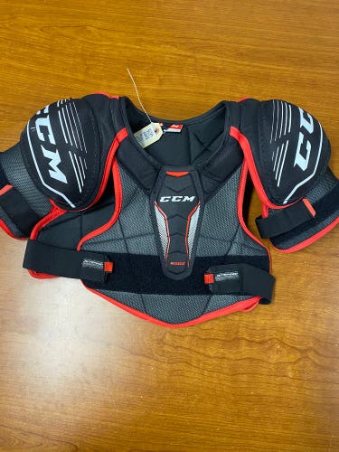 Medium Senior CCM JetSpeed Edge Shoulder Pads (Used)