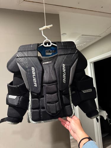 Small / Medium Junior Bauer Shoulder Pads (Used)