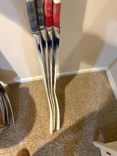Senior Bauer Vapor Hyperlite Regular Goalie Stick 25" Paddle (Used)
