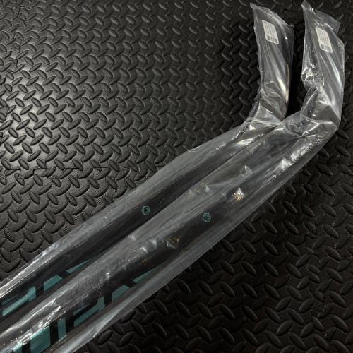 NEW > Bauer Pulse RH Hockey Stick P28 77 Flex - Teal