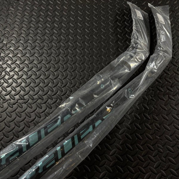 NEW > SR Bauer Pulse RH Hockey Stick P28 70 Flex - TEAL