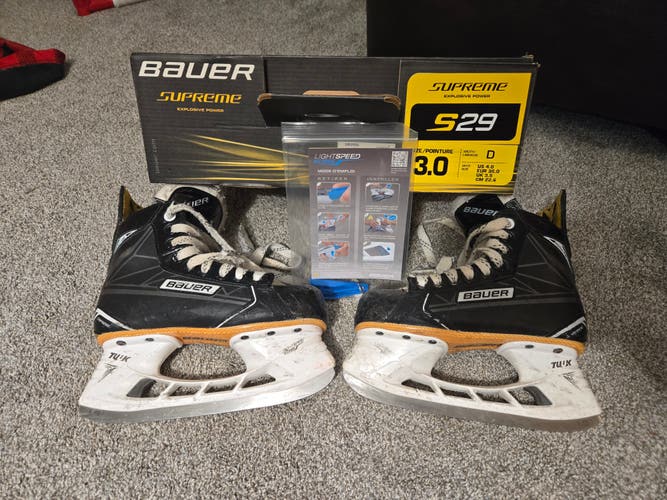 Bauer Supreme S29 Hockey Skates Regular Width Size 3 (Used)