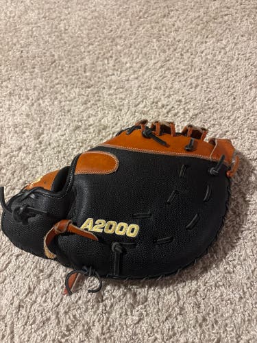 2025 Wilson A2000 LH First Base Baseball Glove 12.5" (Used)